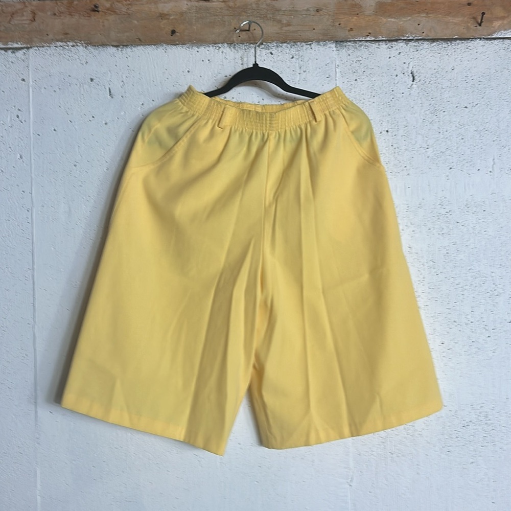 Vintage Yellow Jacket and Capris Set, 8 - Picture 11 of 12